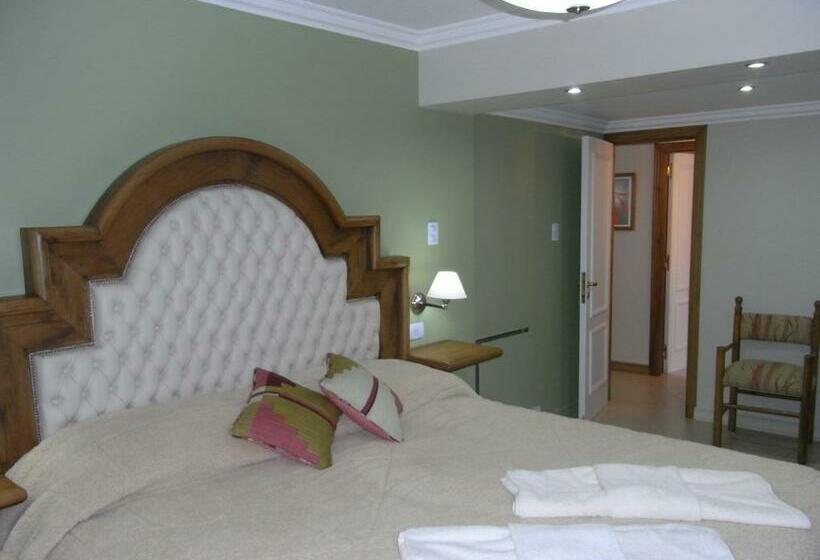 스위트 킹사이즈 침대, Silvercord B&b