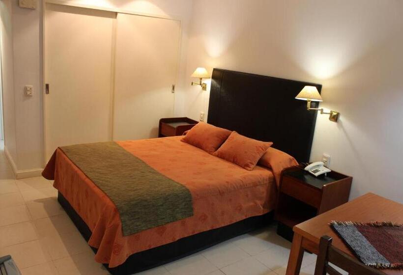 غرفة عائلية, Arenas