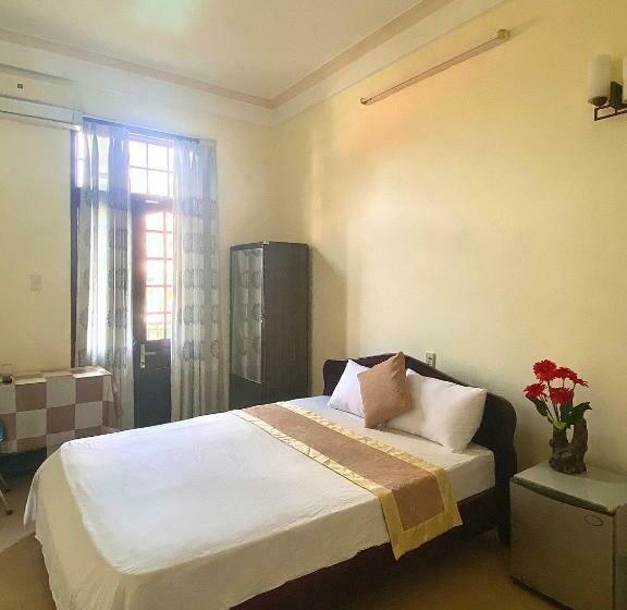 اتاق استاندارد با بالکن, Bao Minh