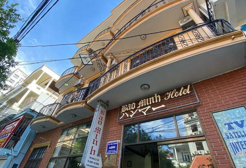 اتاق استاندارد با بالکن, Bao Minh