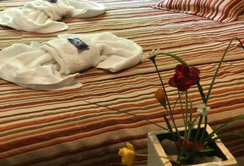 Superior Rum, Complejo Najul Suites Solo Adultos