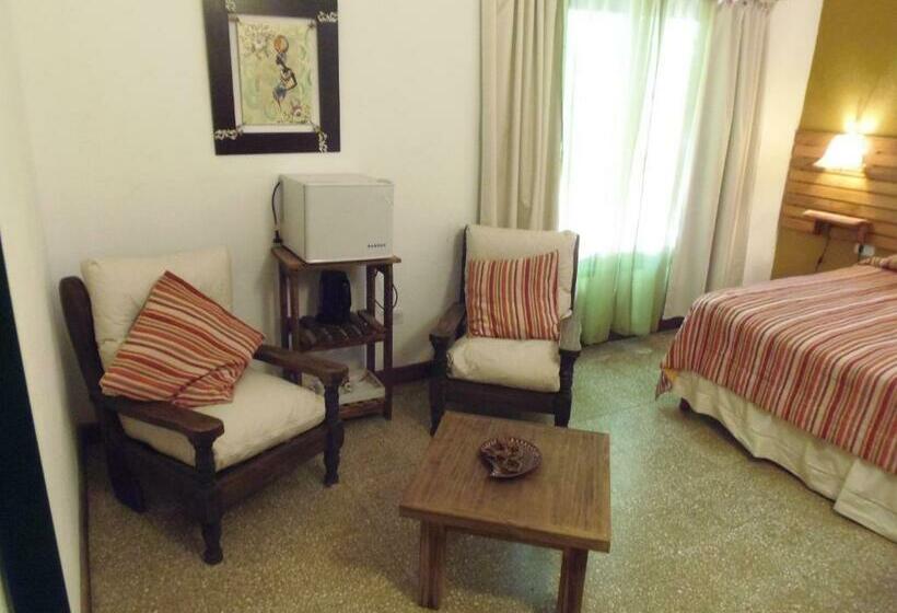 Deluxe Rum, Complejo Najul Suites Solo Adultos