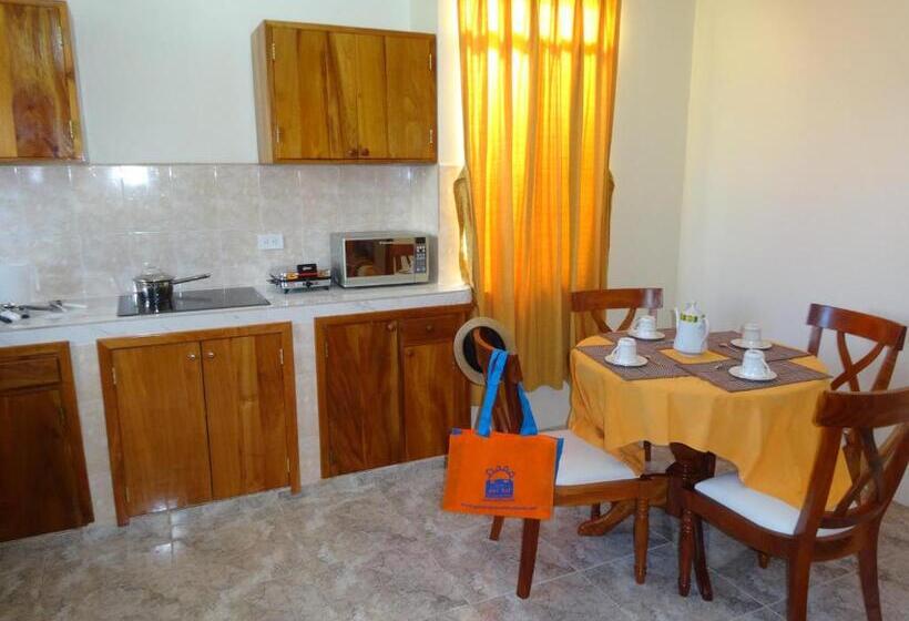 سوییت لوکس, Del Sol Galapagos