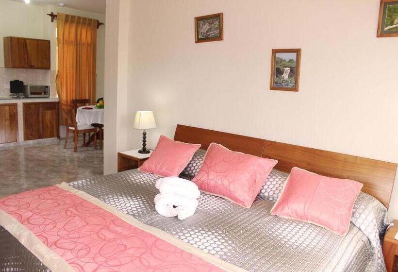 سوییت لوکس, Del Sol Galapagos