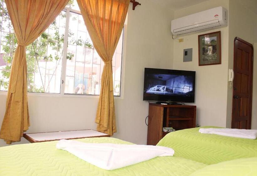 اتاق سوپریور چهار تخته, Del Sol Galapagos