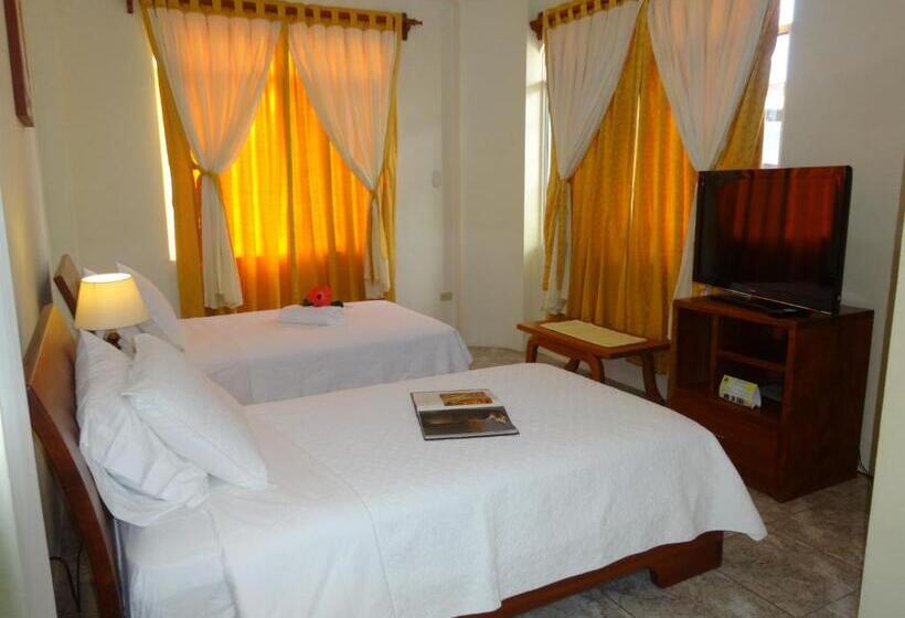 اتاق سوپریور چهار تخته, Del Sol Galapagos