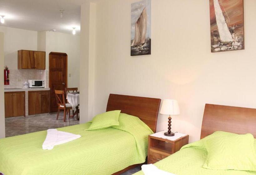 اتاق سوپریور چهار تخته, Del Sol Galapagos