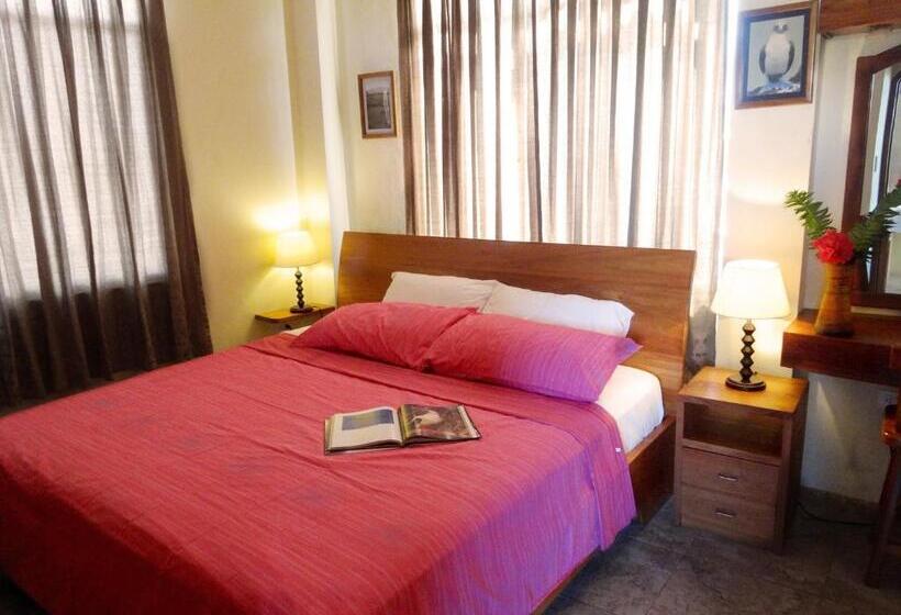 سوییت سوپریور, Del Sol Galapagos