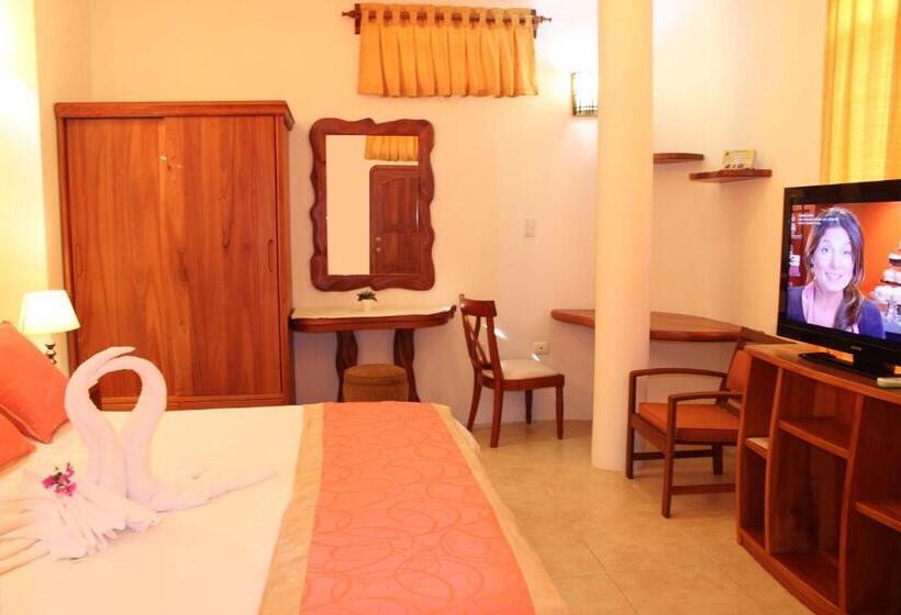 اتاق سوپریور با تخت بزرگ, Del Sol Galapagos