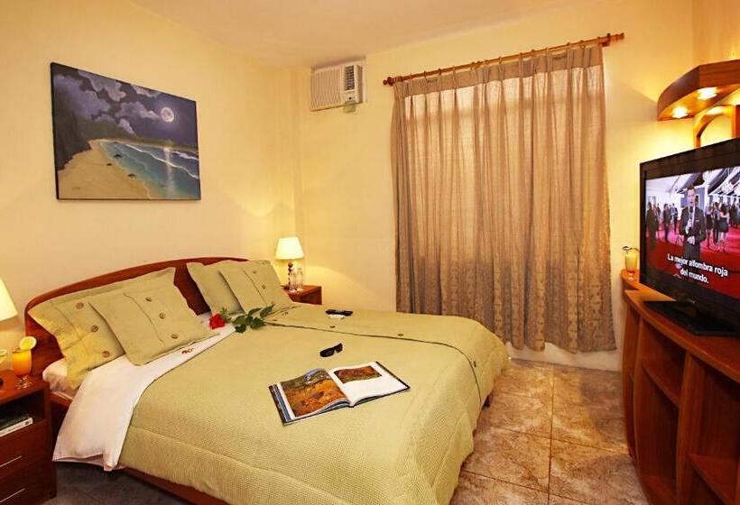 اتاق سوپریور چهار تخته, Del Sol Galapagos