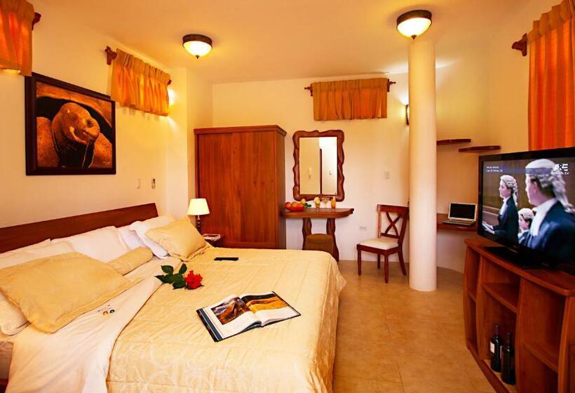 اتاق سوپریور با تخت بزرگ, Del Sol Galapagos