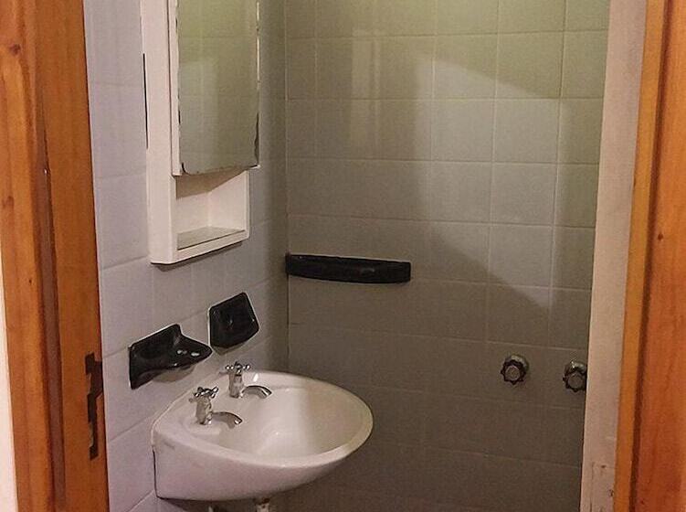 四人标准间, Europa