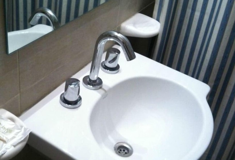 Standard Triple Room, Foeva