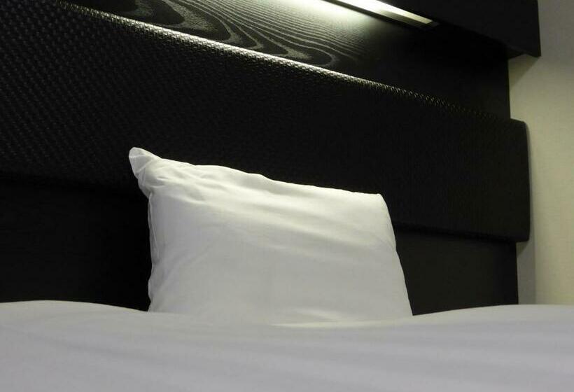 חדר סטנדרט, Miyazaki Mango