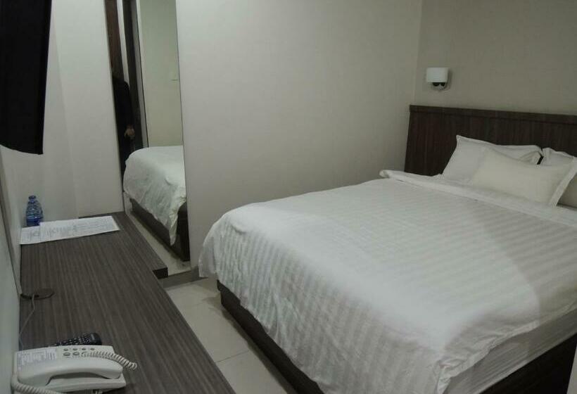 Standard Room, Harlys Residence