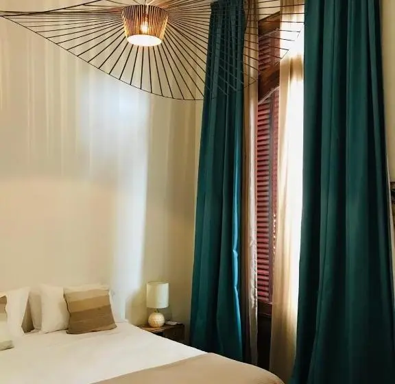 اتاق سوپریور سه تخته, L Adresse Hôtel Boutique