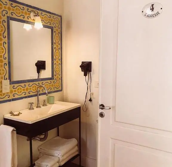 اتاق سوپریور سه تخته, L Adresse Hôtel Boutique