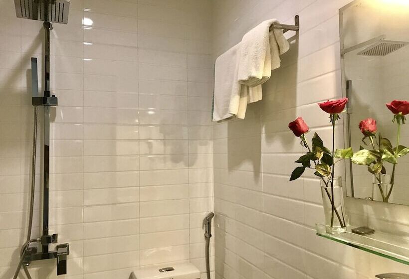 اتاق استاندارد, Laurel