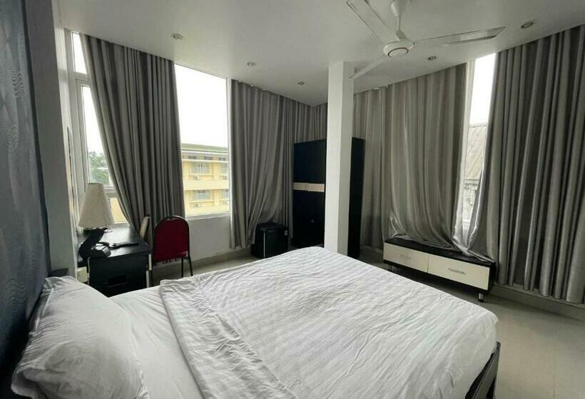 اتاق استاندارد, Laurel