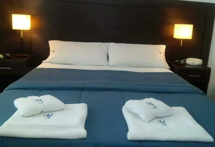 Standard Yhden Hengen Huone, Morada Suites
