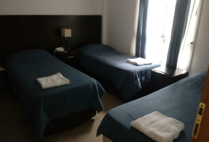 Номер Стандарт Трехместный, Morada Suites