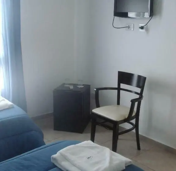 Standard Kolmen Hengen Huone, Morada Suites