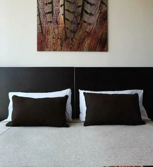 Standard-huone, Niyat Urban