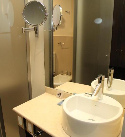 Suite, Niyat Urban