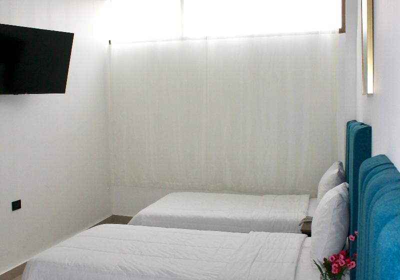 غرفة قياسية ثلاثية, Presidente Internacional