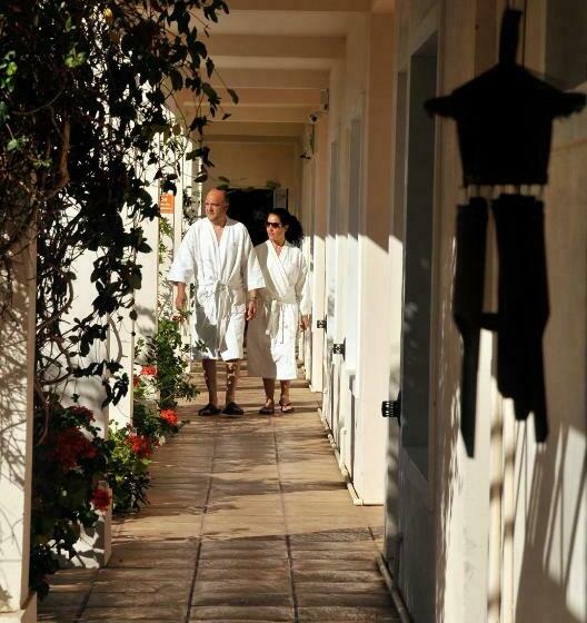 اتاق استاندارد سه تخته با چشم‌انداز باغ, Y Spa Termas Del Este