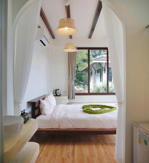 Номер Стандарт Вид на Сад, Resolution Resort