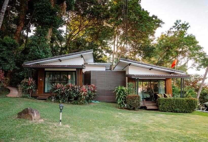 Номер Deluxe, Resolution Resort