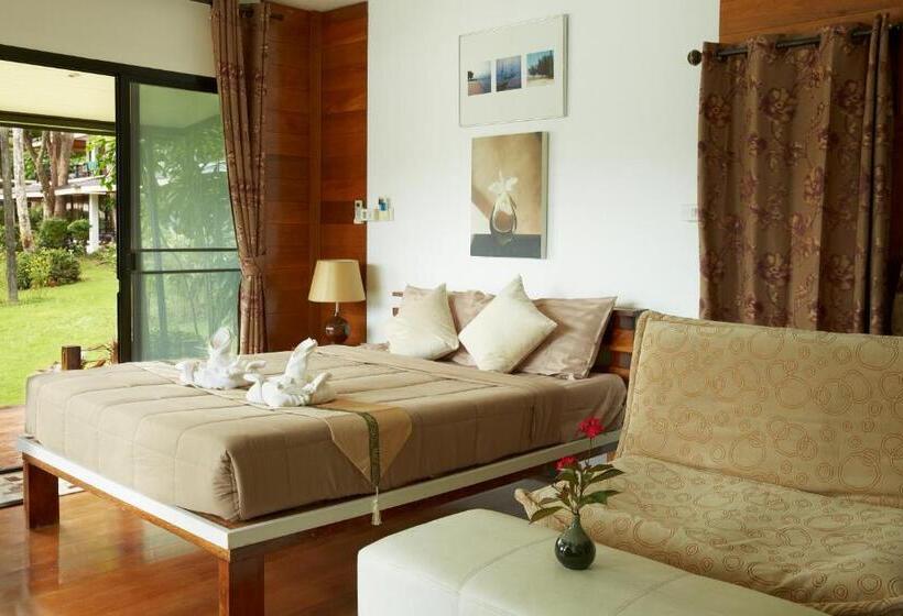 اتاق لوکس, Resolution Resort