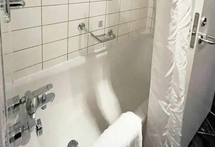 スタンダードルーム, B&b Hotel London Heathrow