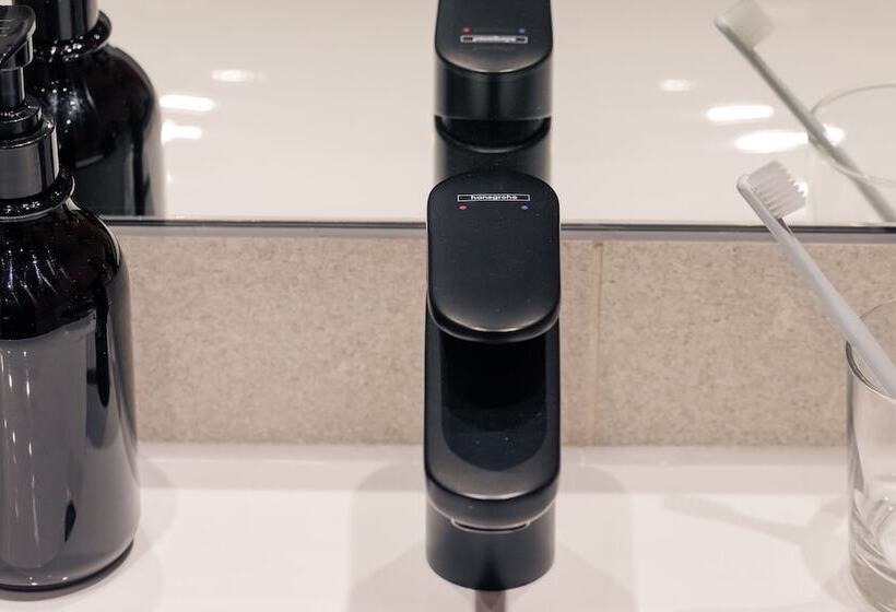 اتاق استاندارد, The Base Munich