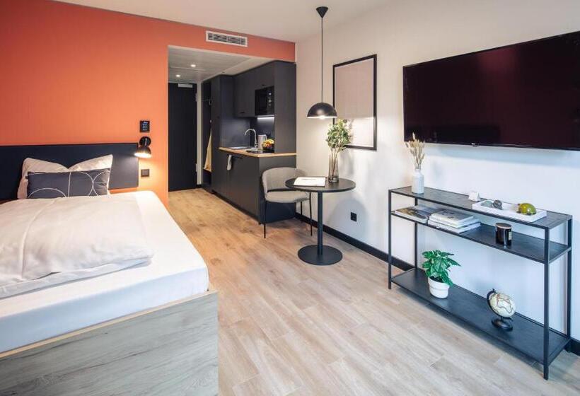 آپارتمان 1 خوابه, The Base Munich