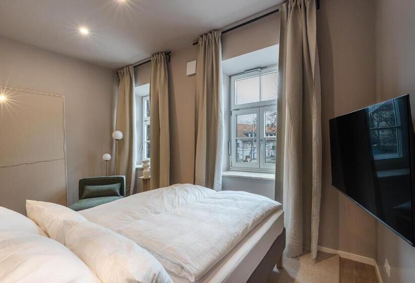 디럭스 룸, Kalm Stay A Design Apart