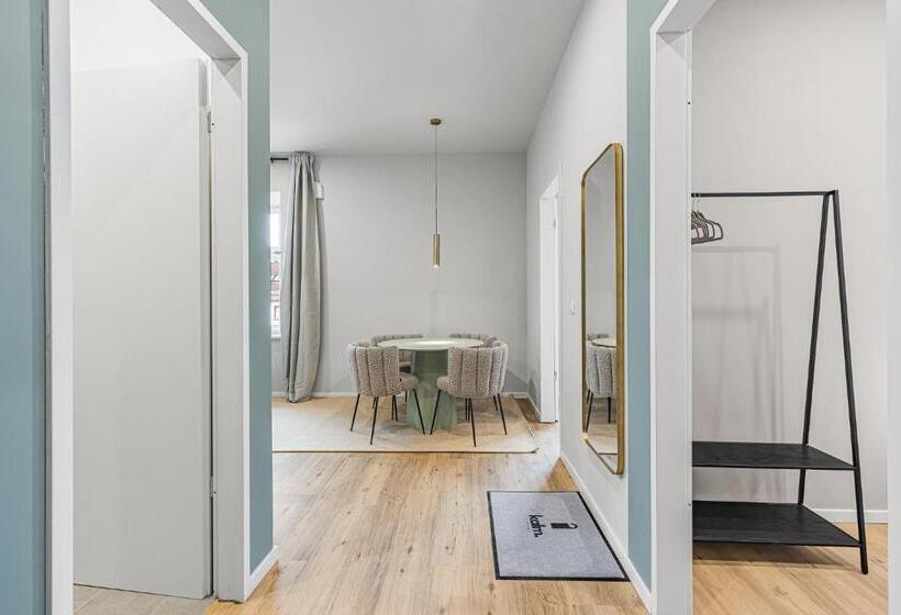 디럭스 스위트, Kalm Stay A Design Apart