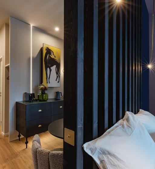 스탠다드 스튜디오, Kalm Stay A Design Apart