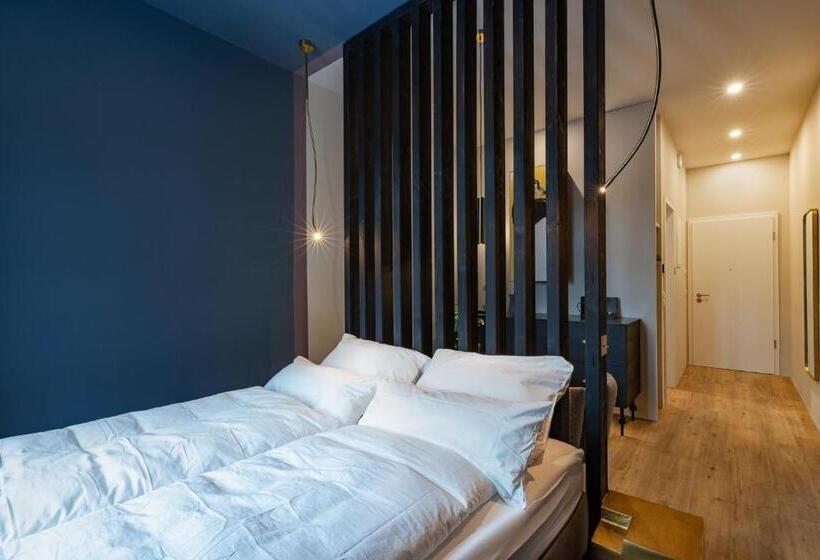 스탠다드 스튜디오, Kalm Stay A Design Apart