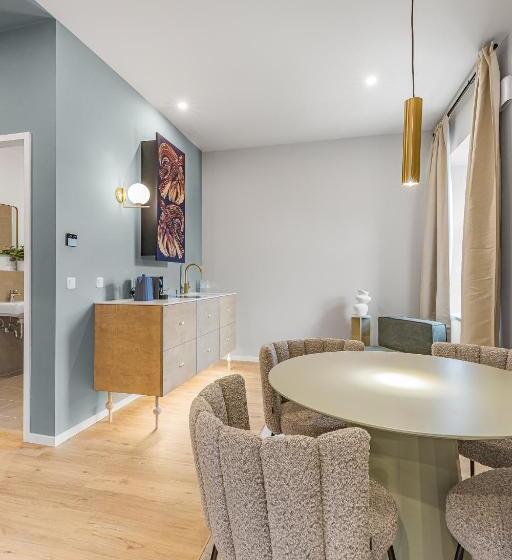 패밀리 스위트, Kalm Stay A Design Apart