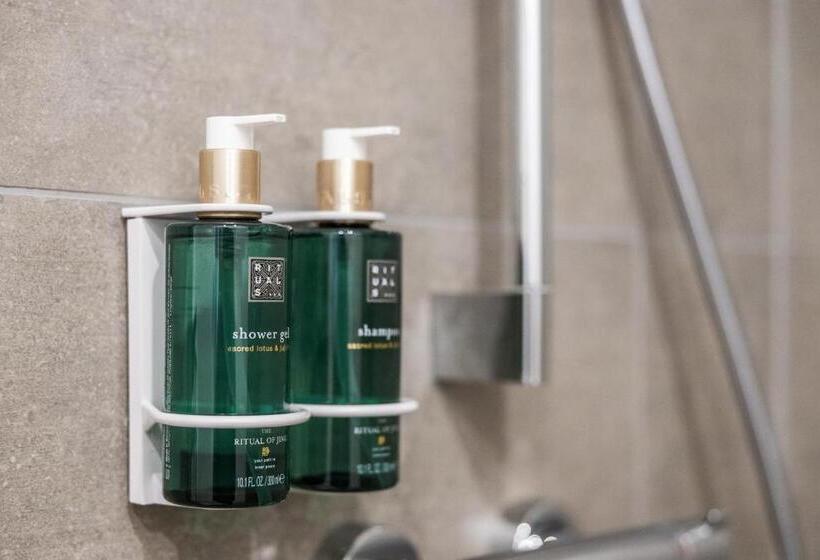 패밀리 스위트, Kalm Stay A Design Apart