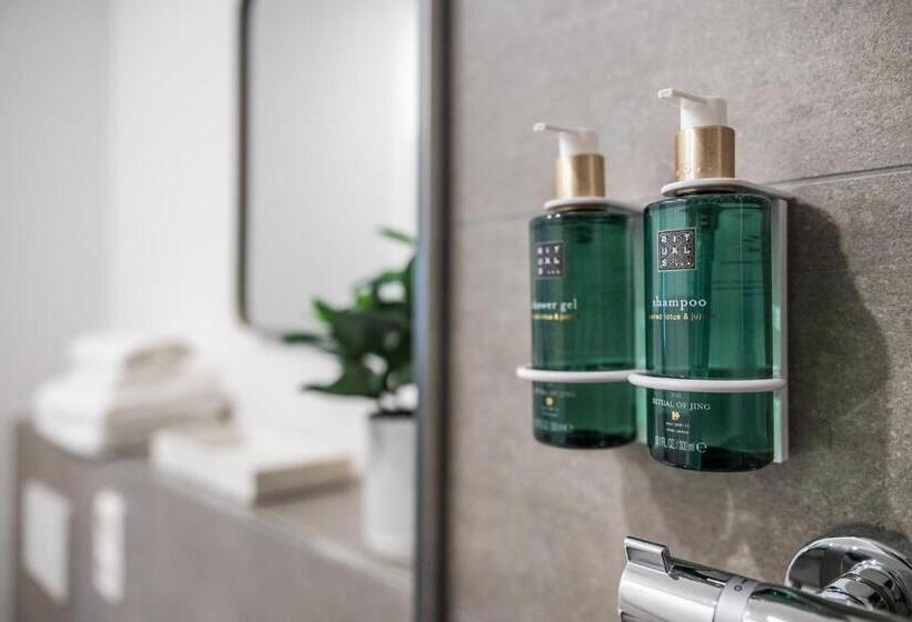 패밀리 스위트, Kalm Stay A Design Apart