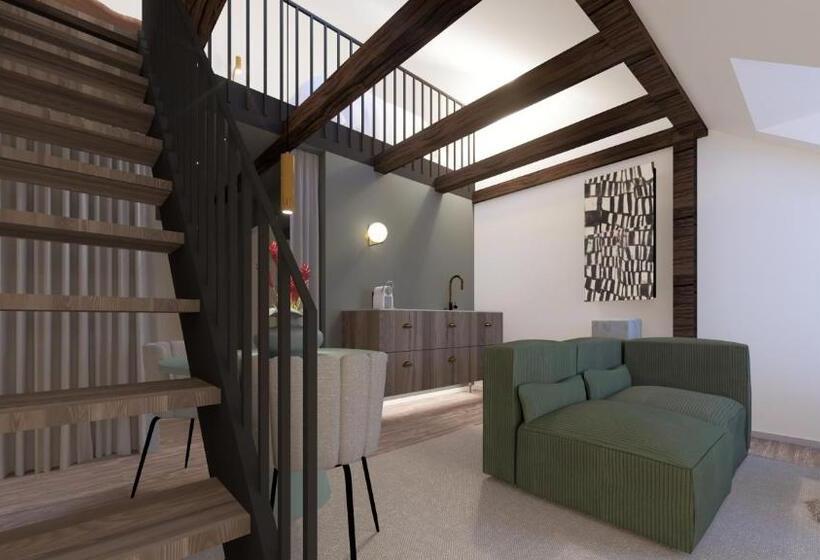 디럭스 룸, Kalm Stay A Design Apart