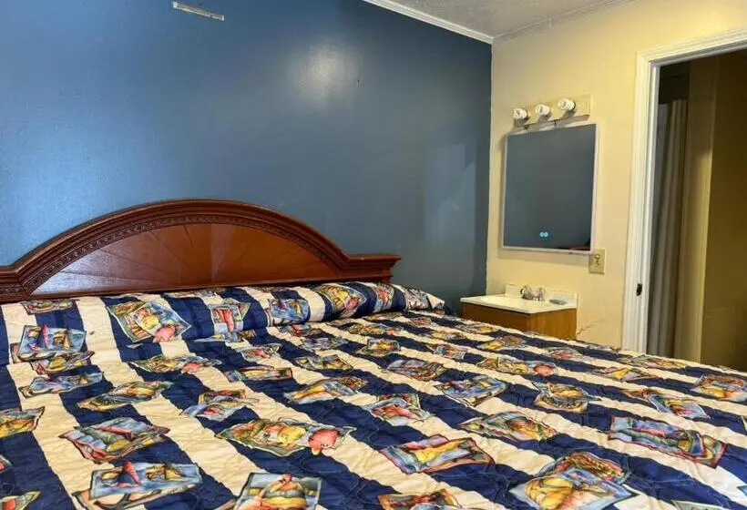 Standard Yhden Hengen Huone, Four Oaks