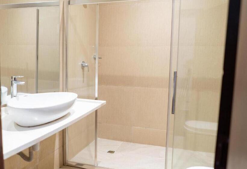 اتاق استاندارد, Rich Bridge