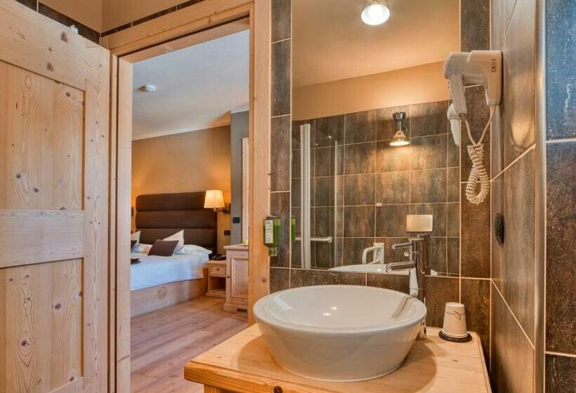 Balkonlu Standart Oda, Agriturismo Rini