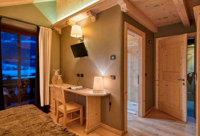 Balkonlu Standart Oda, Agriturismo Rini