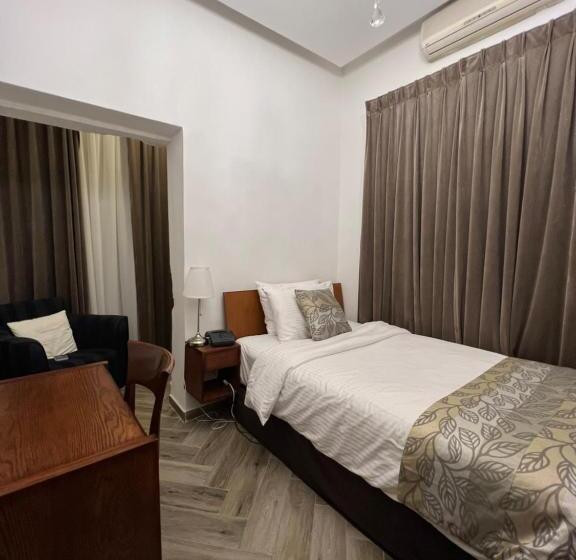 اتاق استاندارد یک نفره, Bonita Inn