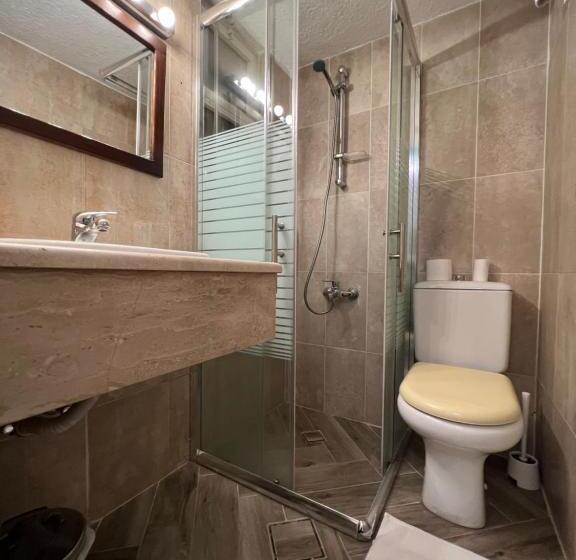 اتاق استاندارد یک نفره, Bonita Inn